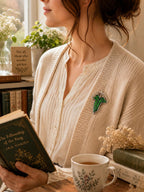 Green Leaf Brooch | Elven Inspired Jewellery | Enchanted Woodland Pin | Fantasy Book Lover Gift | Botanical Nature Brooch